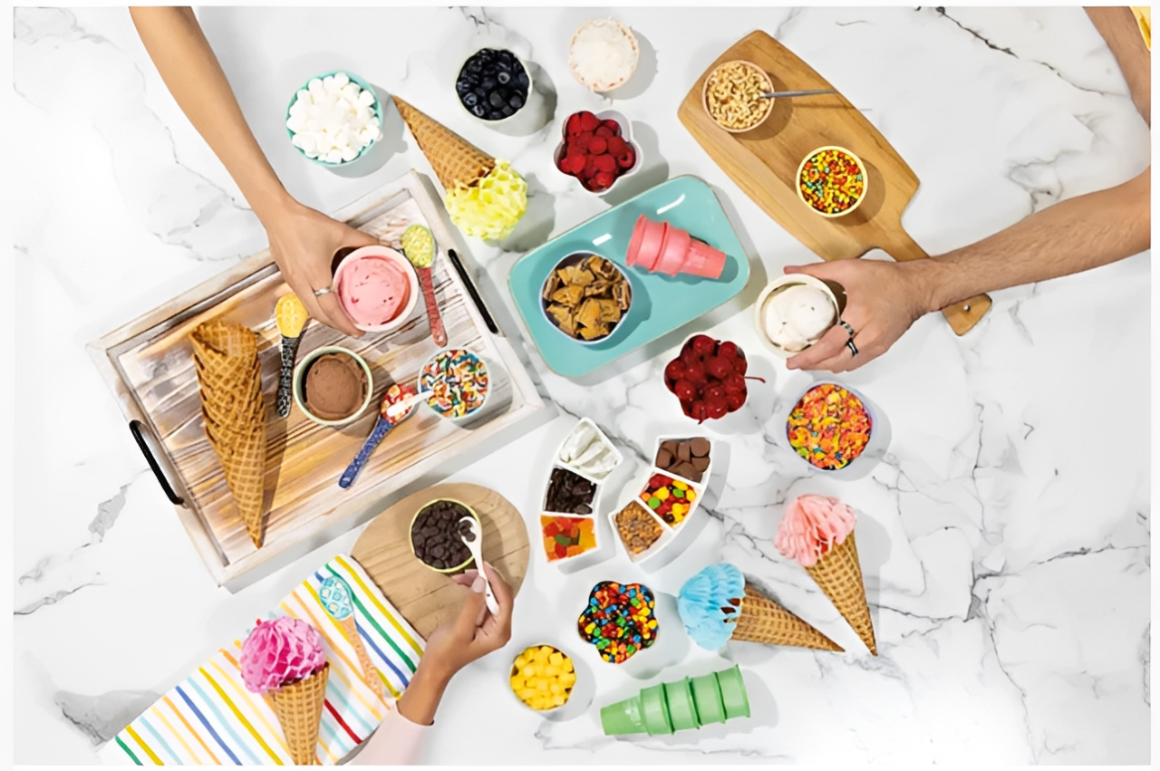 ماكينة آيس كريم وسوفت سيرف نينجا CREAMi Scoop & Swirl NC701 - الصورة 7